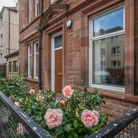 Leith Escape - Stylish 2br - Pass The Keys *