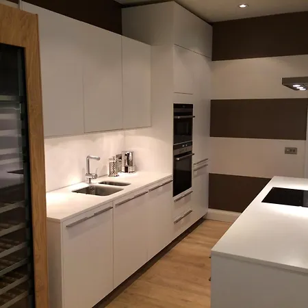 Architect Designed Stylish In The West End Of Edinburgh