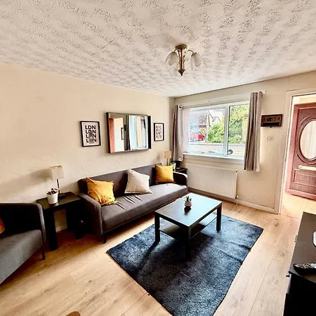 Craigour House - Superfast Wifi - Free Parking - 2br Sleeps 5 Appartement *