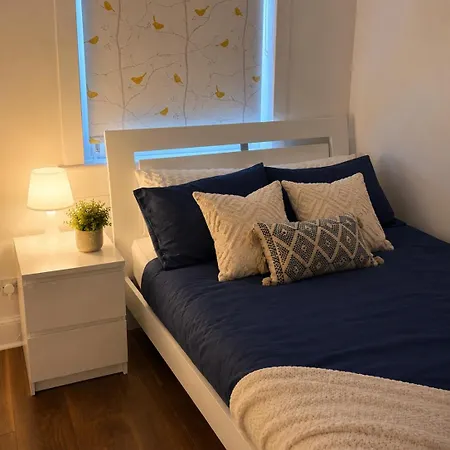 Stylish 2br In * Edinburgh
