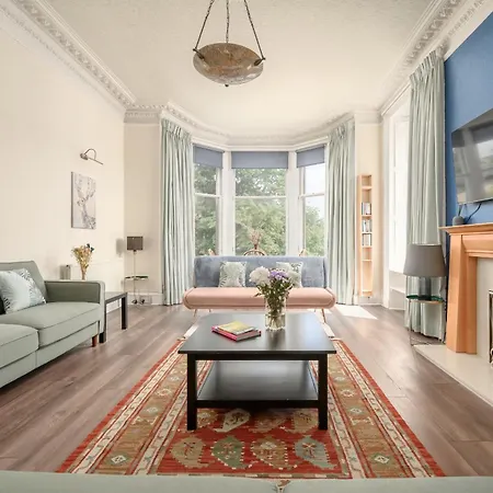 Eyre Crescent 3 Bedroom - New Town, Appartement *