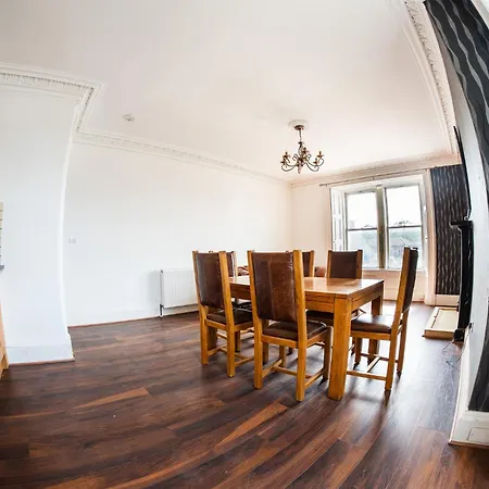 Two 3-bedroom Near Airport Newbridge Daire Edinburgh