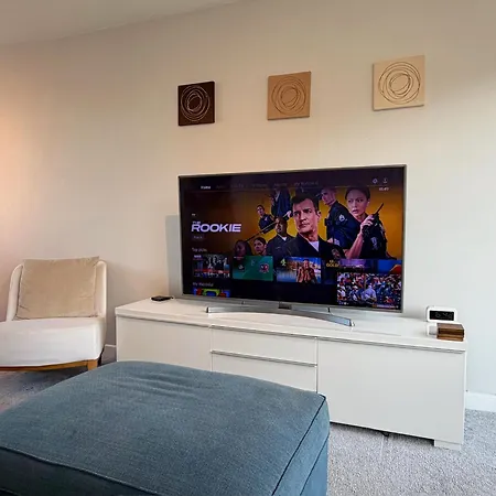Апартаменты Modern Floor Apartment, With Balcony *