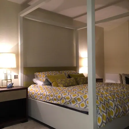 Apartmán Architect Designed Stylish In The West End Of *