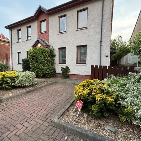 Apartman Two Bedroom Flat - Private Garden - Two Car Parking *