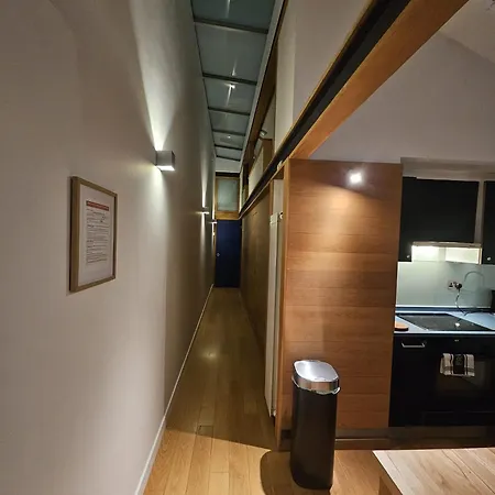 Stylish 2-bedroom End-terrace With Private Parking Edinburgh