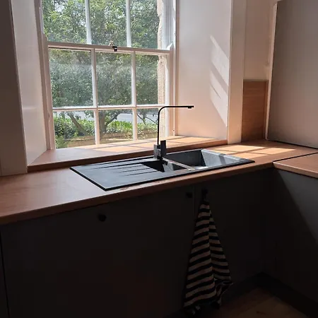 Homely - 2 Bed -
