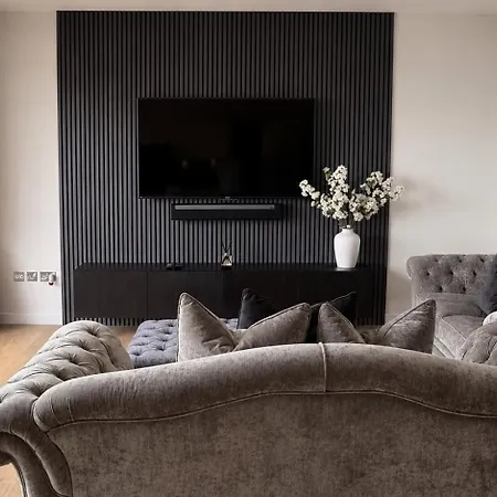 Luxury 2-bed Beachfront On Portobello Promenade