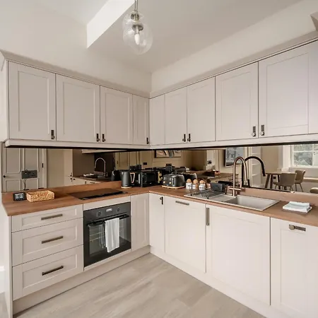 Apartmán Dean Park 2 Bedroom -