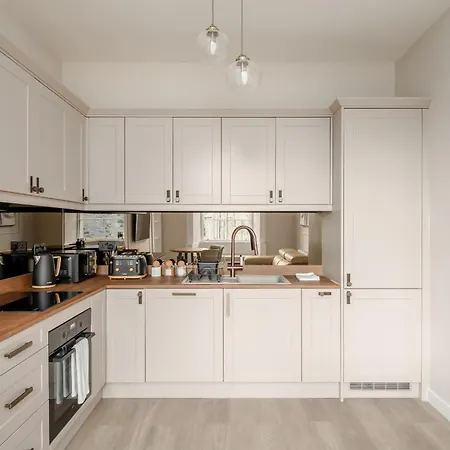 Dean Park 2 Bedroom - * Edinburgh