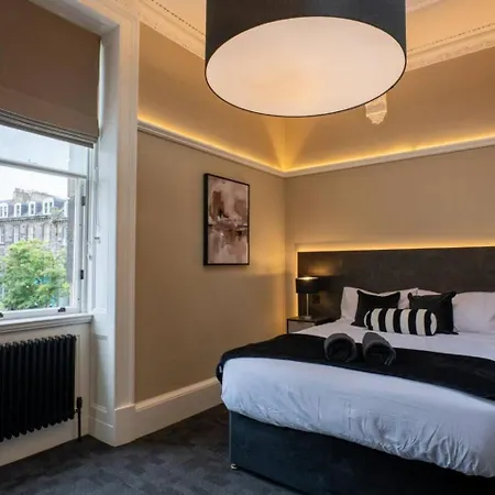 Appartement Sophisticated Urban Living Sleek 4-bedroom *