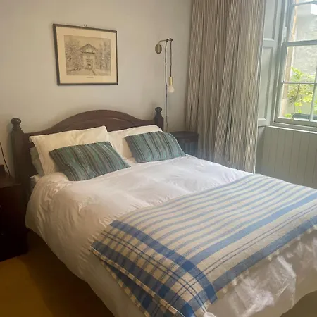 Botanics 2 Bedroom Flat Эдинбург