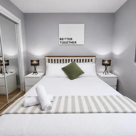 The Duff - Modern 2 Bed Near Haymarket Station & Centre * Edinburgh