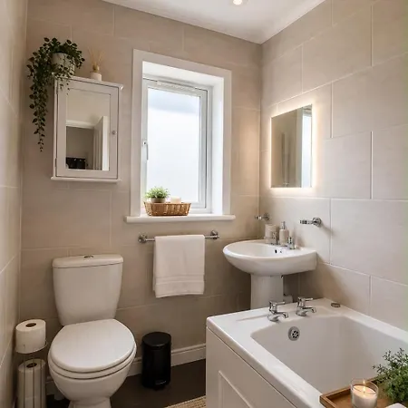 Bright And Comfortable In Quiet Area Апартаменты Эдинбург