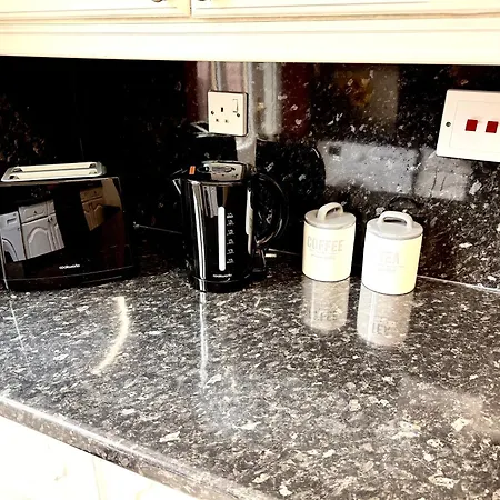 Craigour House - Superfast Wifi - Free Parking - 2br Sleeps 5 Appartement *