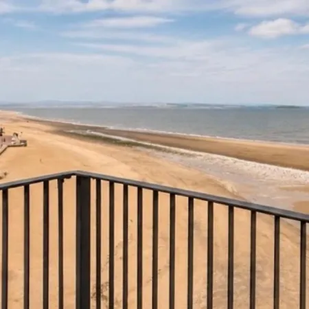 Luxury 2-bed Beachfront On Portobello Promenade * Edinburgh