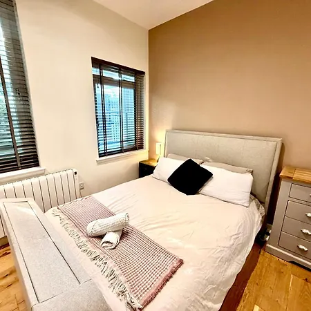 London Road Luxury Georgian - Superfast Wifi - Parking Available Edinburgh