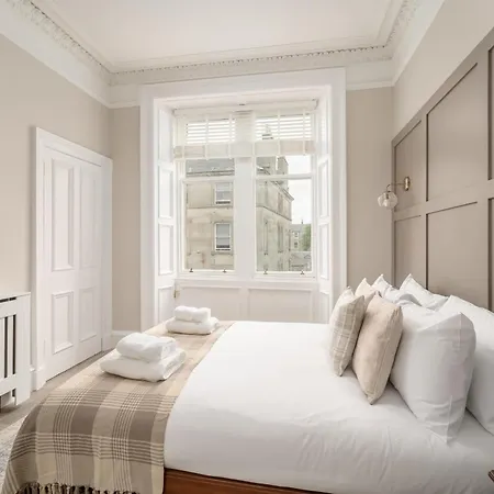 Apartmán Dean Park 2 Bedroom -