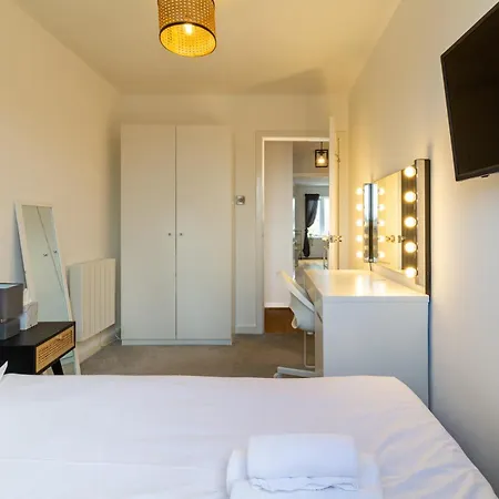 Lovely 2bdr Located Near Centre * Edinburgh