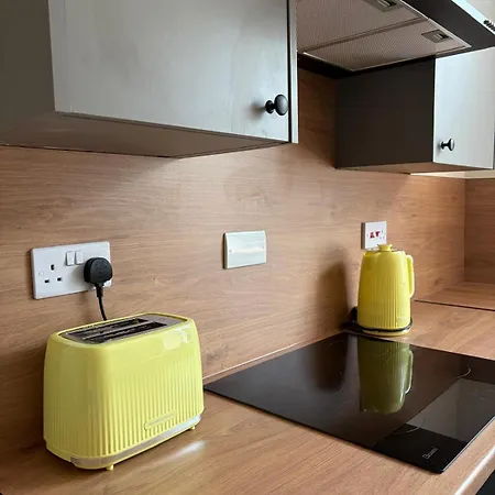 Homely - 2 Bed - Appartement *