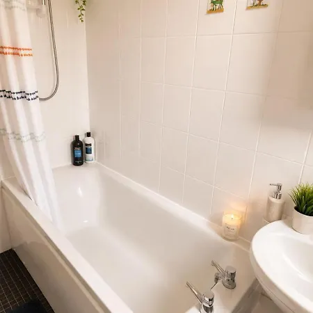 Appartement Bright And Spacious 2 Bedroom Flat Sleeps 5 Edinburgh