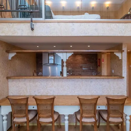 Charming 2-bedroom Flat In The Heart Of - Pass The Keys * Edinburgh