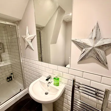 London Road Luxury Georgian - Superfast Wifi - Parking Available * Edinburgh