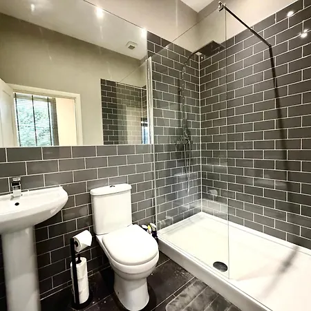 London Road Luxury Georgian - Superfast Wifi - Parking Available Apartman