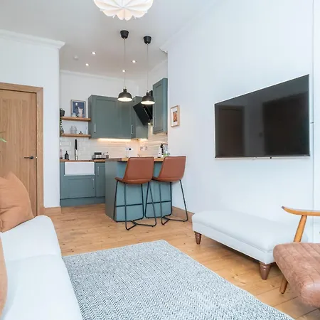 Quiet Retreat Free Parking - Pass The Keys Appartement