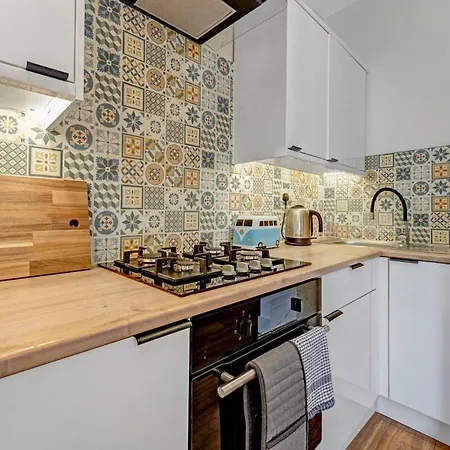 Stylish 2-bed Апартаменты *