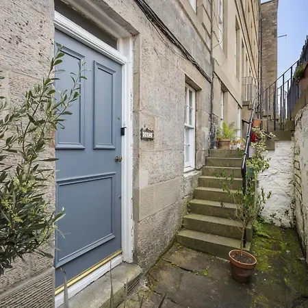 Retreat With Sunny Garden Appartement *