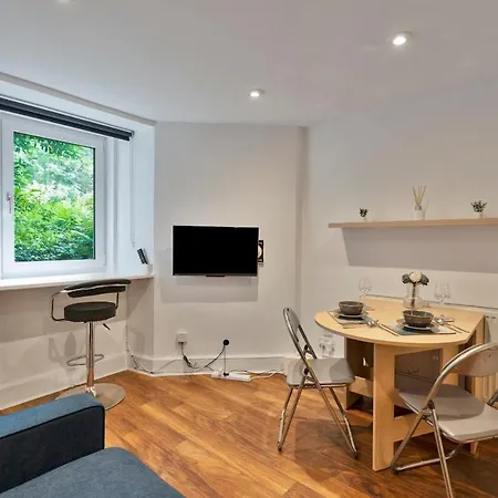 Modern Cosy Flat In The Appartement *