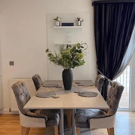 Appartement Luxury 2-bed Beachfront On Portobello Promenade *