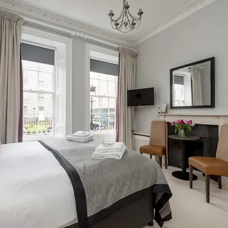 The Canter & Gallop At Hill Square Appartement