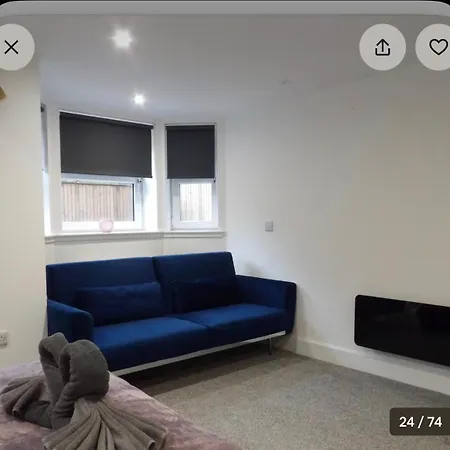 Murrayfield Luxury Retreat & *