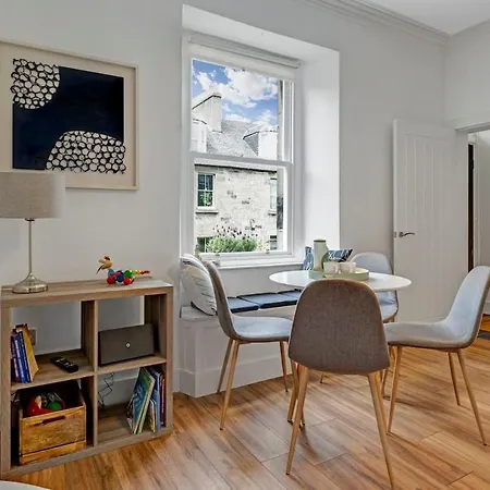 Апартаменты Stylish 2-bed Эдинбург