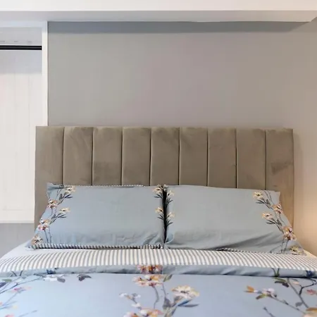 Modern Cosy Flat In The