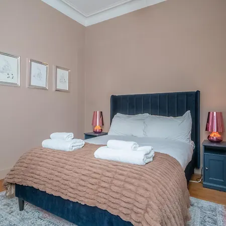 Leith Escape - Stylish 2br - Pass The Keys Appartement
