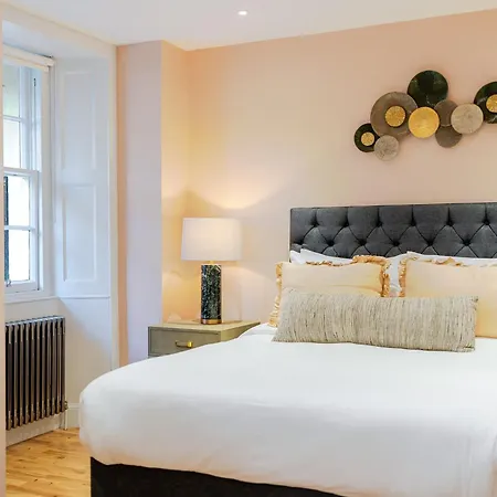 Dragon Luxury At 20 Hill Street Edinburgh