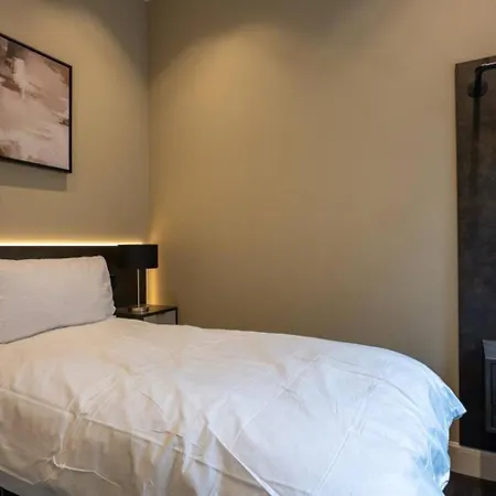 Appartement Sophisticated Urban Living Sleek 4-bedroom Edinburgh
