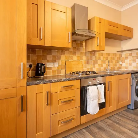 Incredibly Located 3bdr Flat In アパート