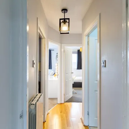 Lovely 2bdr Located Near Centre Appartement *