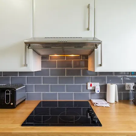 Apartman Lovely 2bdr Located Near Centre Edinburgh