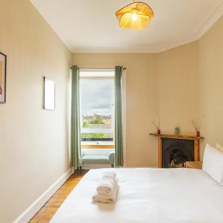 Serene 2bdr Flat Near Old Town Apartman Edinburgh