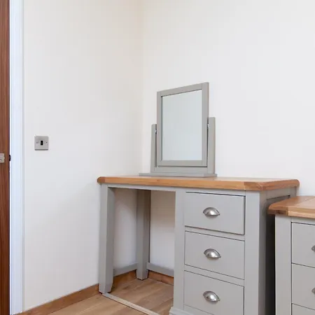 Luxurious Townhouse With Hot Tub With Arthur Seat Views
