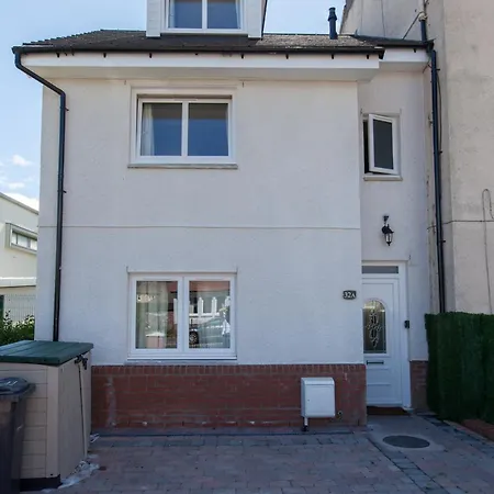 Luxurious Townhouse With Hot Tub With Arthur Seat Views Apartmán