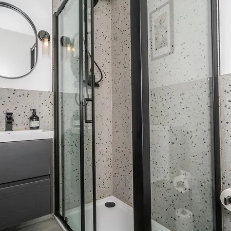 Leith Escape - Stylish 2br - Pass The Keys