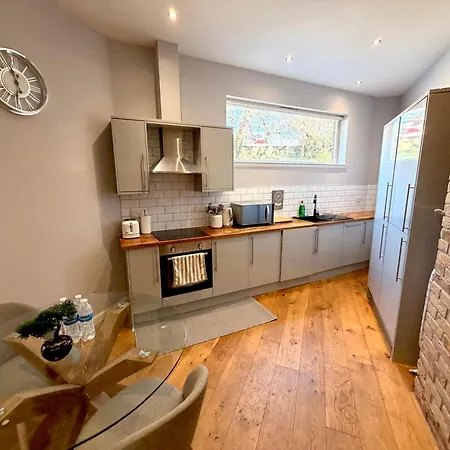 Apartman London Road Luxury Georgian - Superfast Wifi - Parking Available