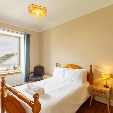 Serene 2bdr Flat Near Old Town *