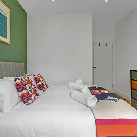 Stylish 2-bed 아파트